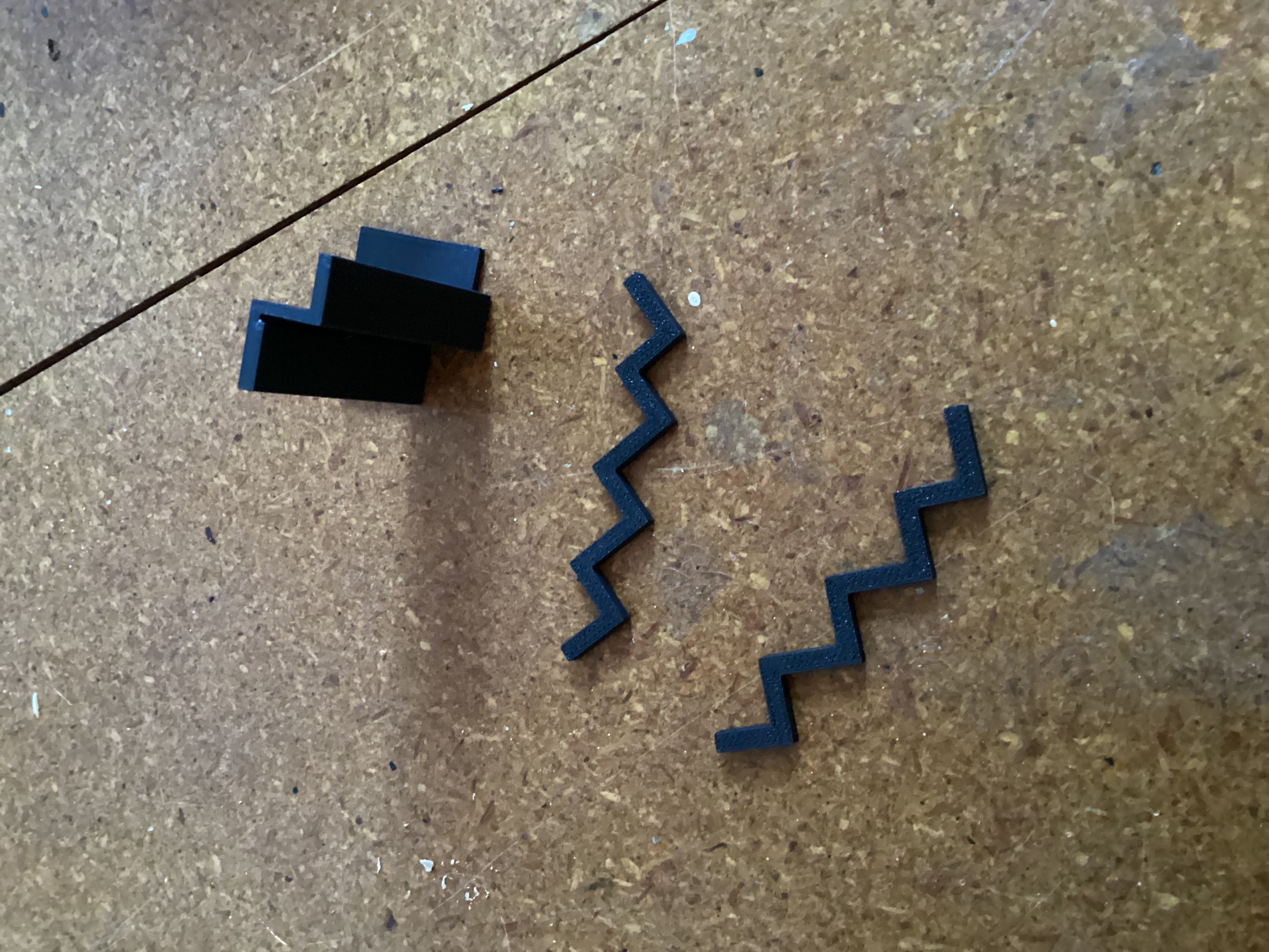 zig-zagging struts and jig